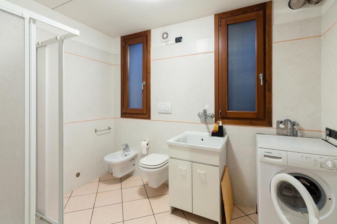 Casa Lorena Desenzano del Garda Exterior foto